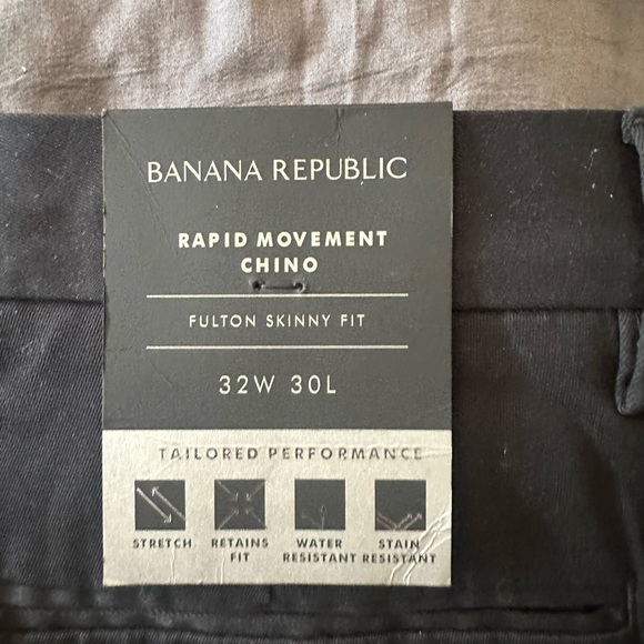 Banana Republic Rapid Movement Chinos slim fit - Picture 2 of 16